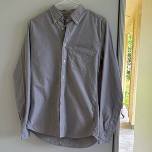 Uniqlo button front slim fit 100% cotton shirt closet staple fall